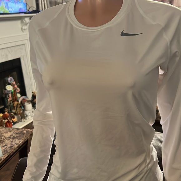 Nike 🤩 - Picture 2 of 3